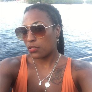 Meet your Posher, Tanesha